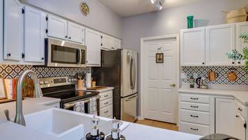 Microwave, oven, stovetop, dishwasher