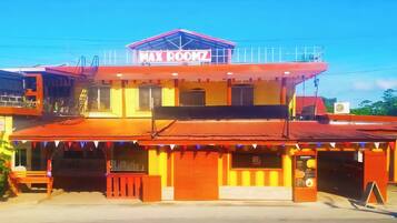 Fachada da propriedade