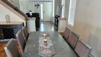 تناول الطعام