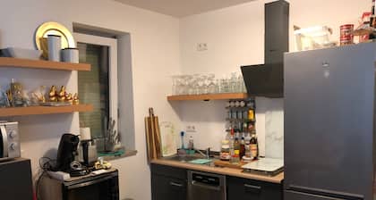 Top eingerichtete und ausgestattete Wohnung im Herzen von Pasing