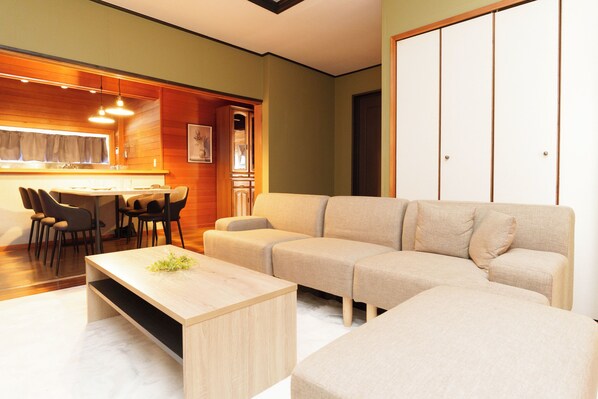 Economy Apartment, Non Smoking | Living area
