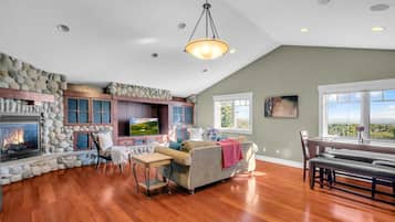 55 inci sebuah televisyen pintar dengan digital, monitor komputer