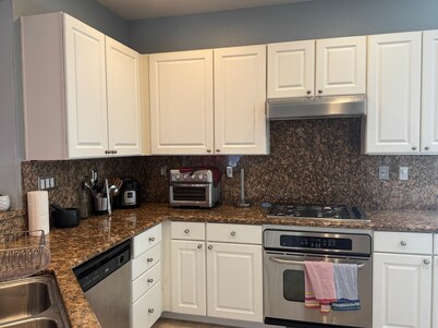 Large and Cozy Home 2BD 2BA Near SF