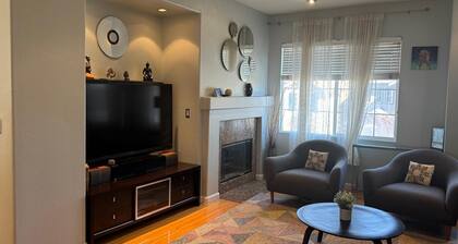 Large and Cozy Home 2BD 2BA Near SF