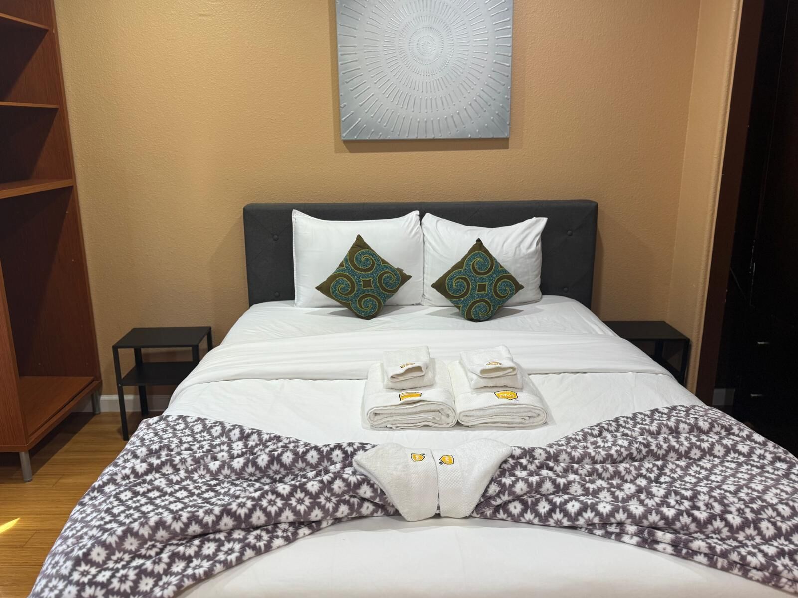 Apartment, 2 Bedrooms | Premium bedding, laptop workspace, free WiFi, bed sheets