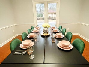 Dining - Spacious 4-Bedroom Retreat with Game Room and Backyard BBQ (Memphis)