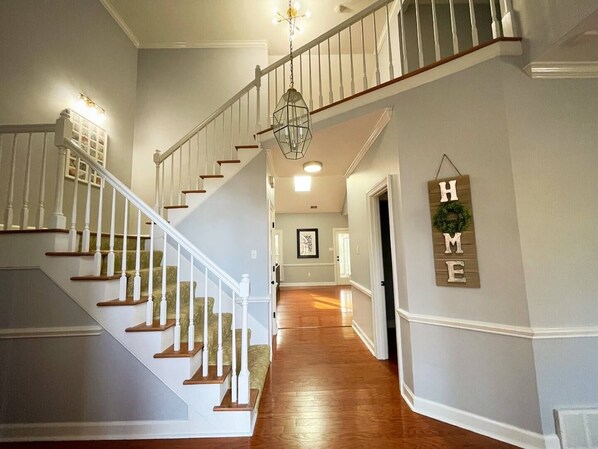 Interior - Spacious 4-Bedroom Retreat with Game Room and Backyard BBQ (Memphis)