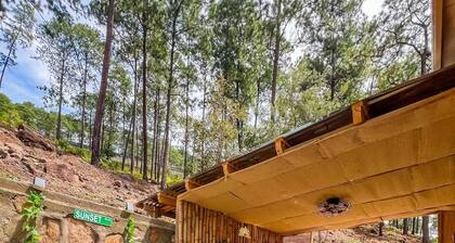 Sunset Cabin Jacuzzi & Mountain Views Chalet del Atardecer con Jacuzzi Privado y Proyector