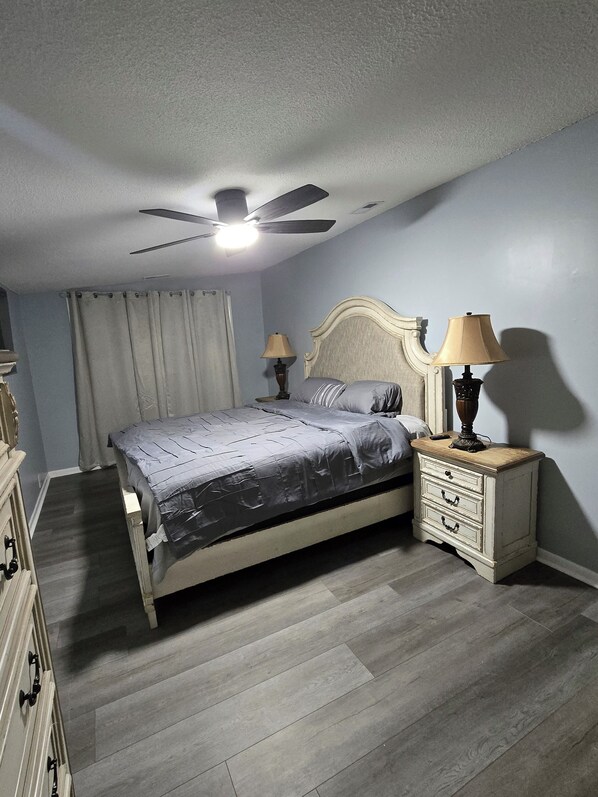 2 bedrooms, bed sheets