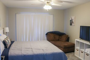 Iron/ironing board, travel cot, free WiFi, bed sheets