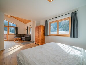 2 bedrooms, internet - Cosy holiday flat with mountain views (Vorderkrimml)