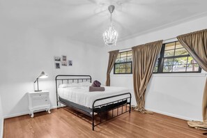 3 chambres, bureau, fer et planche à repasser, Wi-Fi