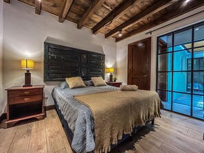 3 chambres, bureau, fer et planche à repasser, Wi-Fi gratuit