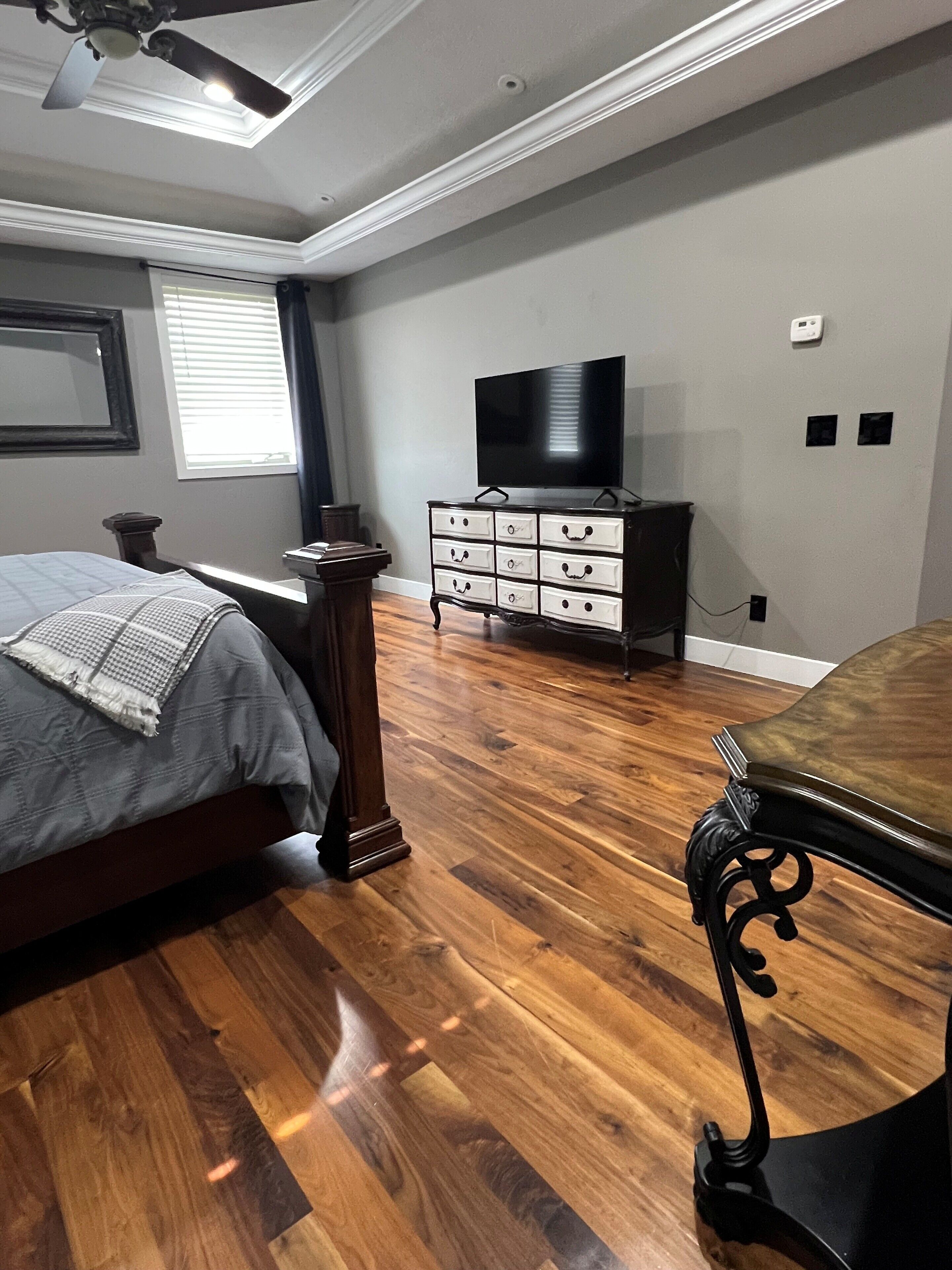 10 soverom, strykejern/-brett, wi-fi og sengetøy