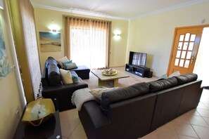 ヴィラ | リビングルーム