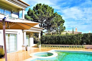 Exterior - Exceptional Villa With Swimming Pool Close to Beach & Golf. Ideal for Families (Loulé)