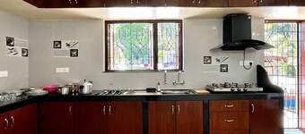 D' Souza Hoilday Home [Home Stay]