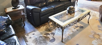 The Camelot House  3 Bedroom Home and Entertainment Loft