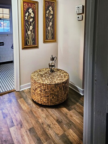 The Camelot House  3 Bedroom Home and Entertainment Loft