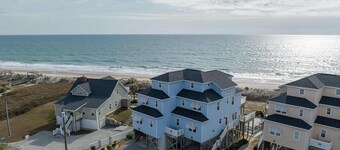 Oceanfront, Pool, Hot tub, Elevator, Great Views!