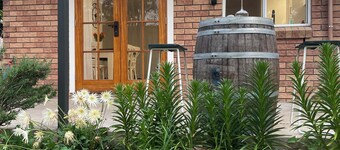 Orange Tree Cottage. Adorable 2-bedroom cottage in Esk for a peaceful getaway