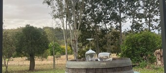 Orange Tree Cottage. Adorable 2-bedroom cottage in Esk for a peaceful getaway