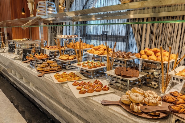 Desayuno buffet todos los días (con cargo)