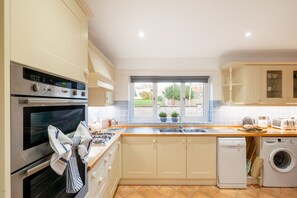 Fridge, microwave, dishwasher