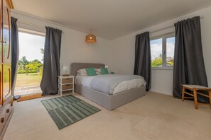 2 bedrooms, iron/ironing board, Internet, bed sheets - Fairway, Thorpeness, Aldeburgh, Suffolk (Thorpeness)