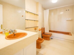 House, Smoking | 3 bedrooms
