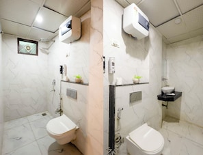 Shower, towels, soap, shampoo