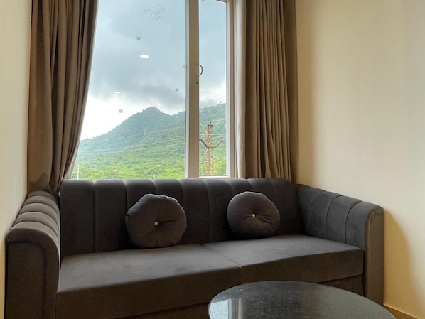 Superior Double Room, Mountain View | Desk, laptop workspace, free WiFi