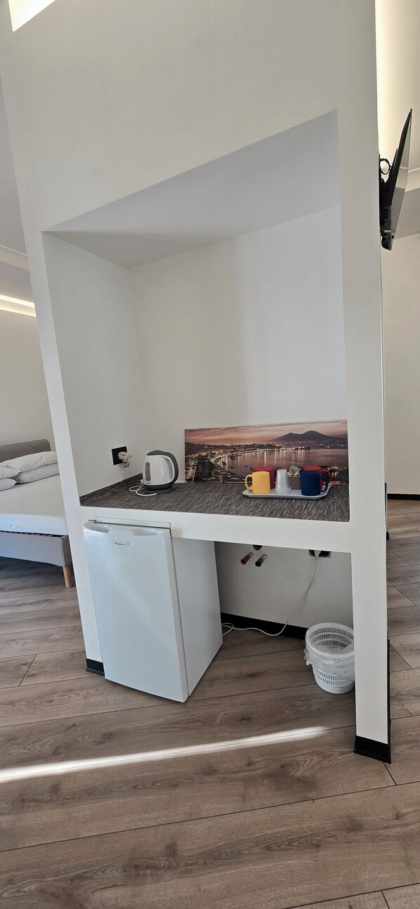 Desk - Borgo Double V (Napoli)