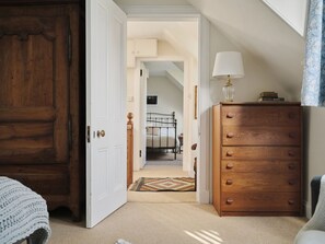 2 bedrooms, Internet