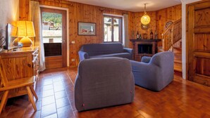 Living area - Oga Mountain Home by Interhome (Bormio)