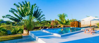 BEAUTIFUL NEW VILLA WITH SWIMMING POOL, GARDEN, PRIVATE PARKING, JANITOR, CLEANING LADY