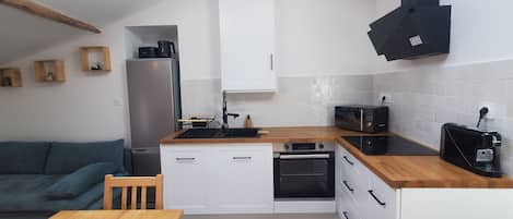 Microones, forn, placa de cuina i rentaplats