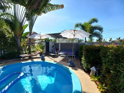 Bungalow with pool near the beach Had Mae Ramphueng/Koh Samet
