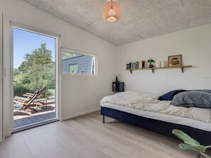 4 bedrooms, internet
