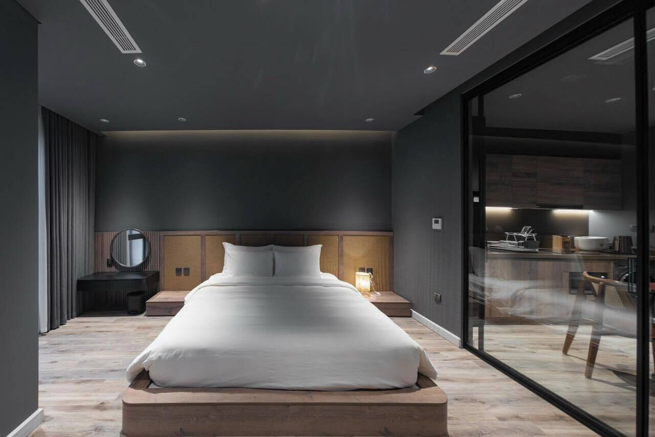 Frette Italian sheets, premium bedding, down duvets, memory-foam beds