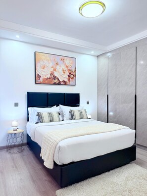 2 bedrooms, iron/ironing board, Internet, bed sheets - Luxury 3BR Apartment at 108 Riverside Drive Nairobi (Nairobi)