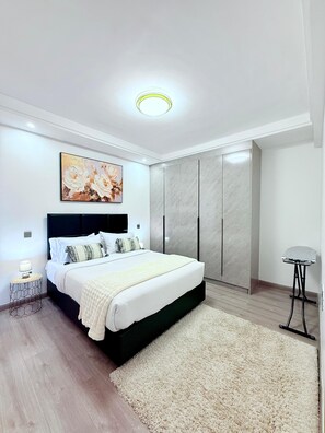 2 bedrooms, iron/ironing board, Internet, bed sheets