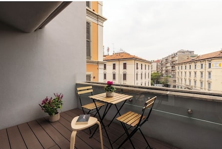 DONIZETTI STUDIOS