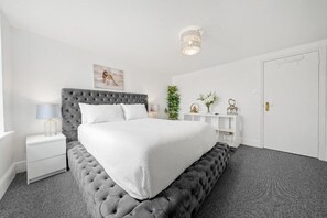 WiFi, bed sheets