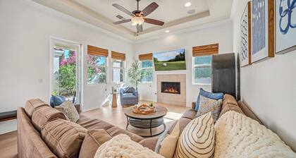 Bright Desert Villa w/ Pool & Tennis