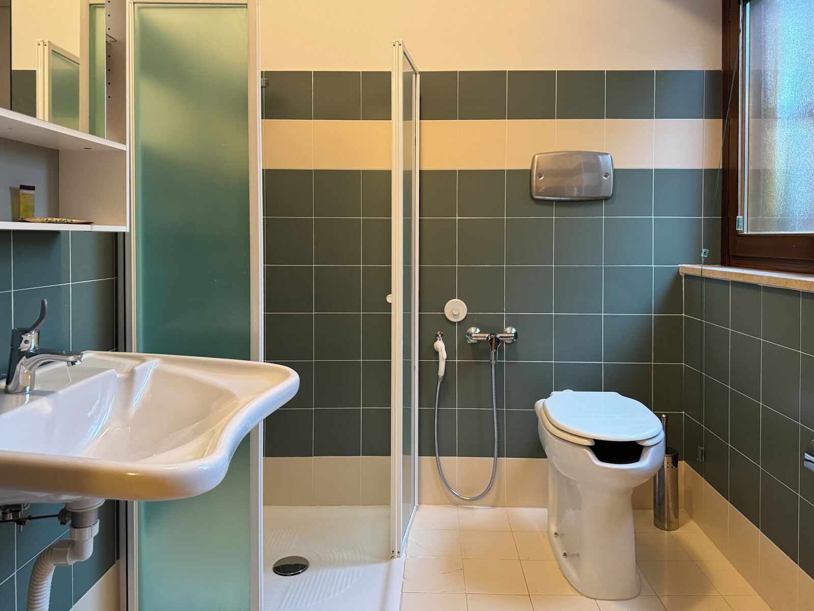 Einzelzimmer | Badezimmer | Haartrockner
