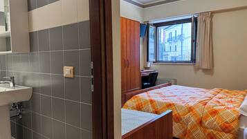 Chambre Familiale | Wi-Fi gratuit