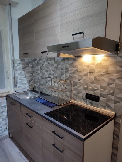 Monasti28, nice apartment just 10 minutes from the metro.