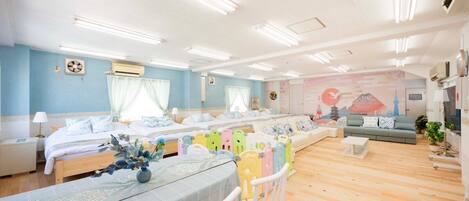 1 bedroom, iron/ironing board, internet, bed sheets