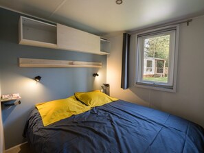 3 bedrooms, free WiFi - Mobile home with terrace at camping, Granges-Aumontzey (Granges-Aumontzey-Aumontzey)